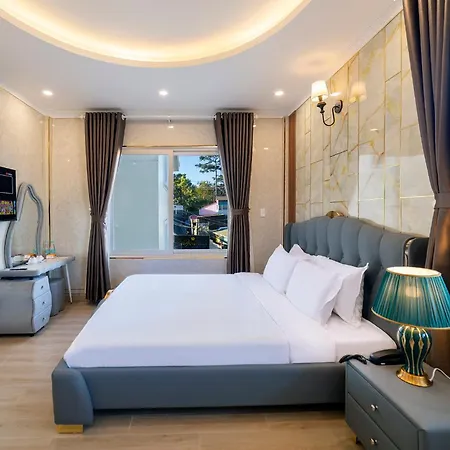 Savio Hotel Trieu Viet Vuong Da Lat Exterior photo