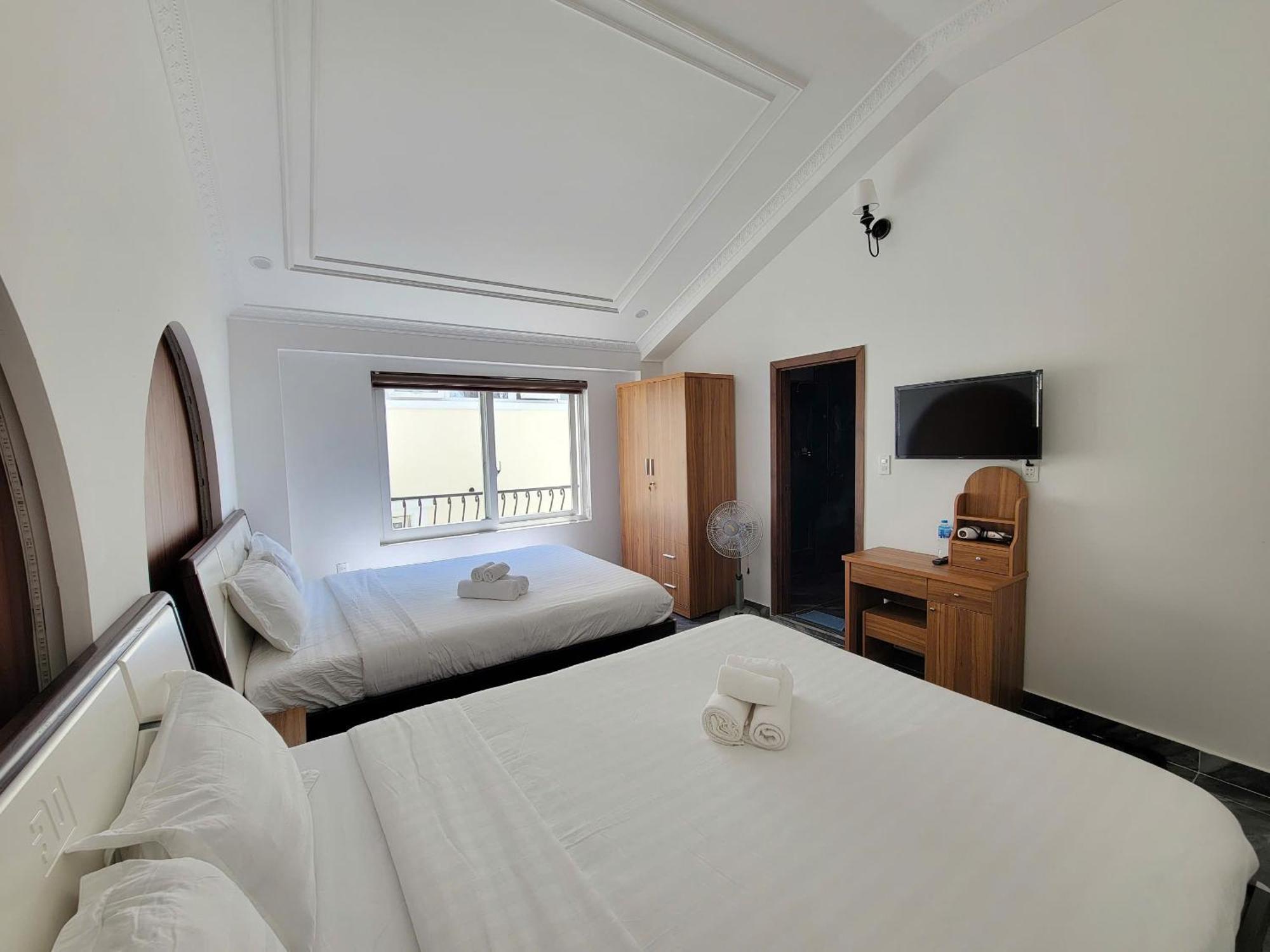 Savio Trieu Viet Vuong Hotel