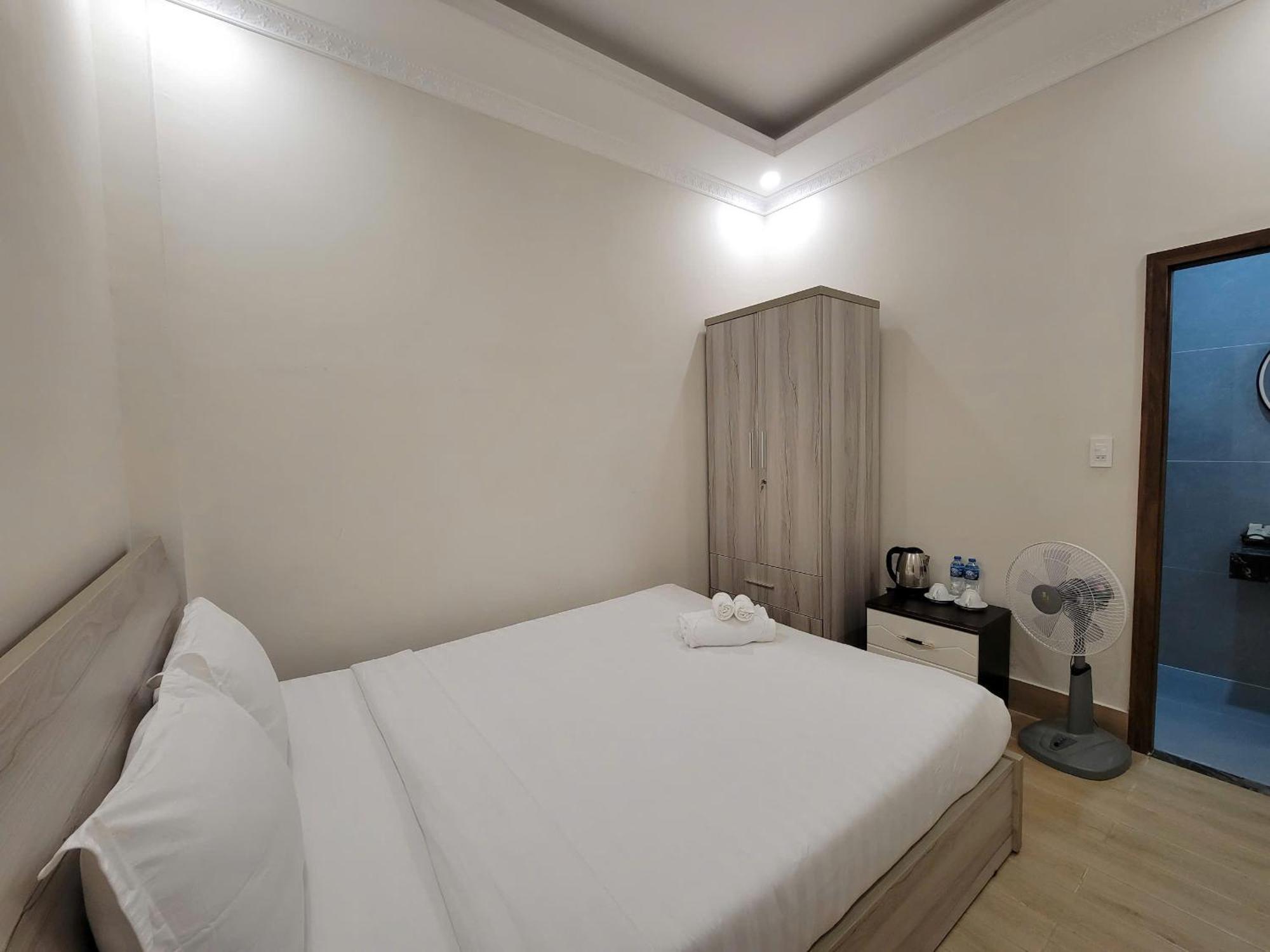 Savio Trieu Viet Vuong Hotel