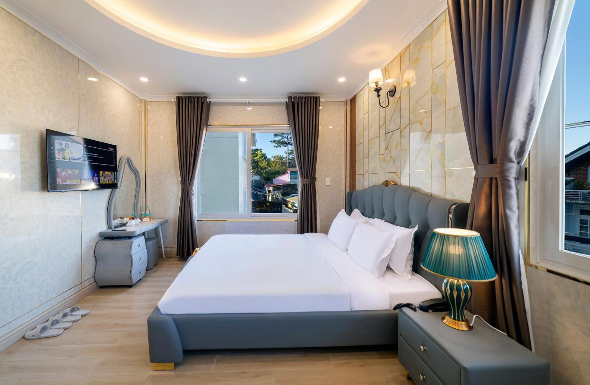 Savio Trieu Viet Vuong 3*